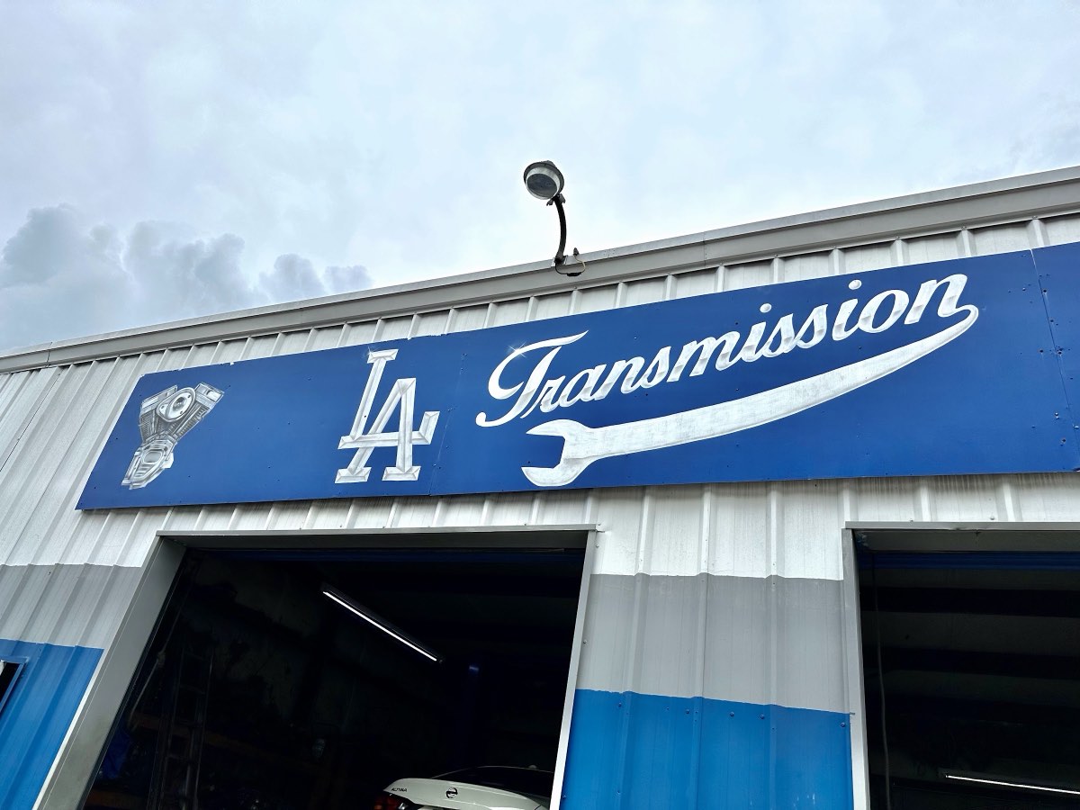 LA Transmission auto repair shop